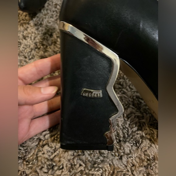 Katy Perry black leather heels - Picture 5 of 5